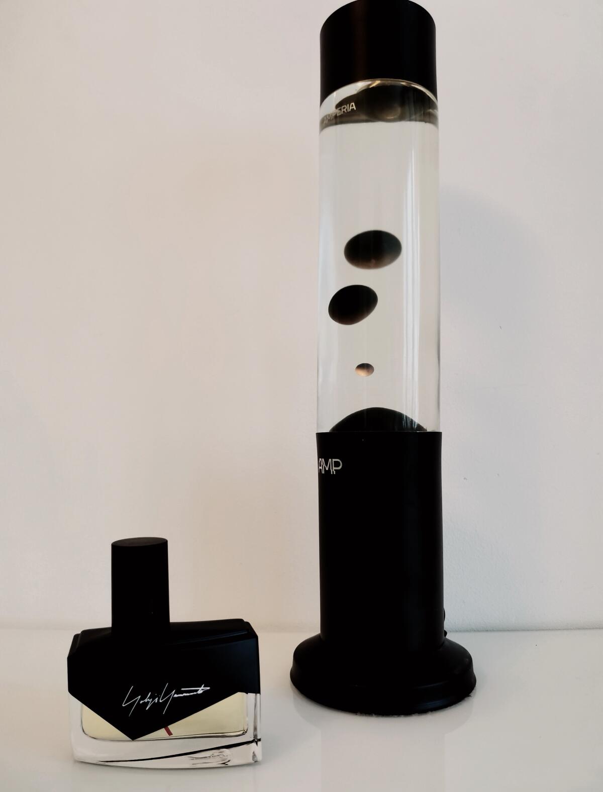 تصویر عطر آیم نات گوینگ تو دیستورب یو هوم یوجی یاماموتو