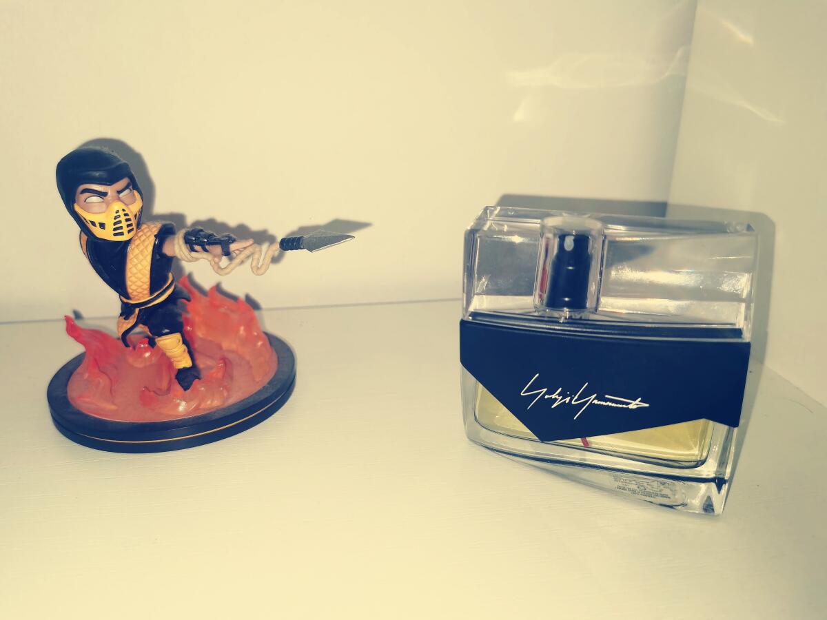 تصویر عطر آیم نات گوینگ تو دیستورب یو هوم یوجی یاماموتو