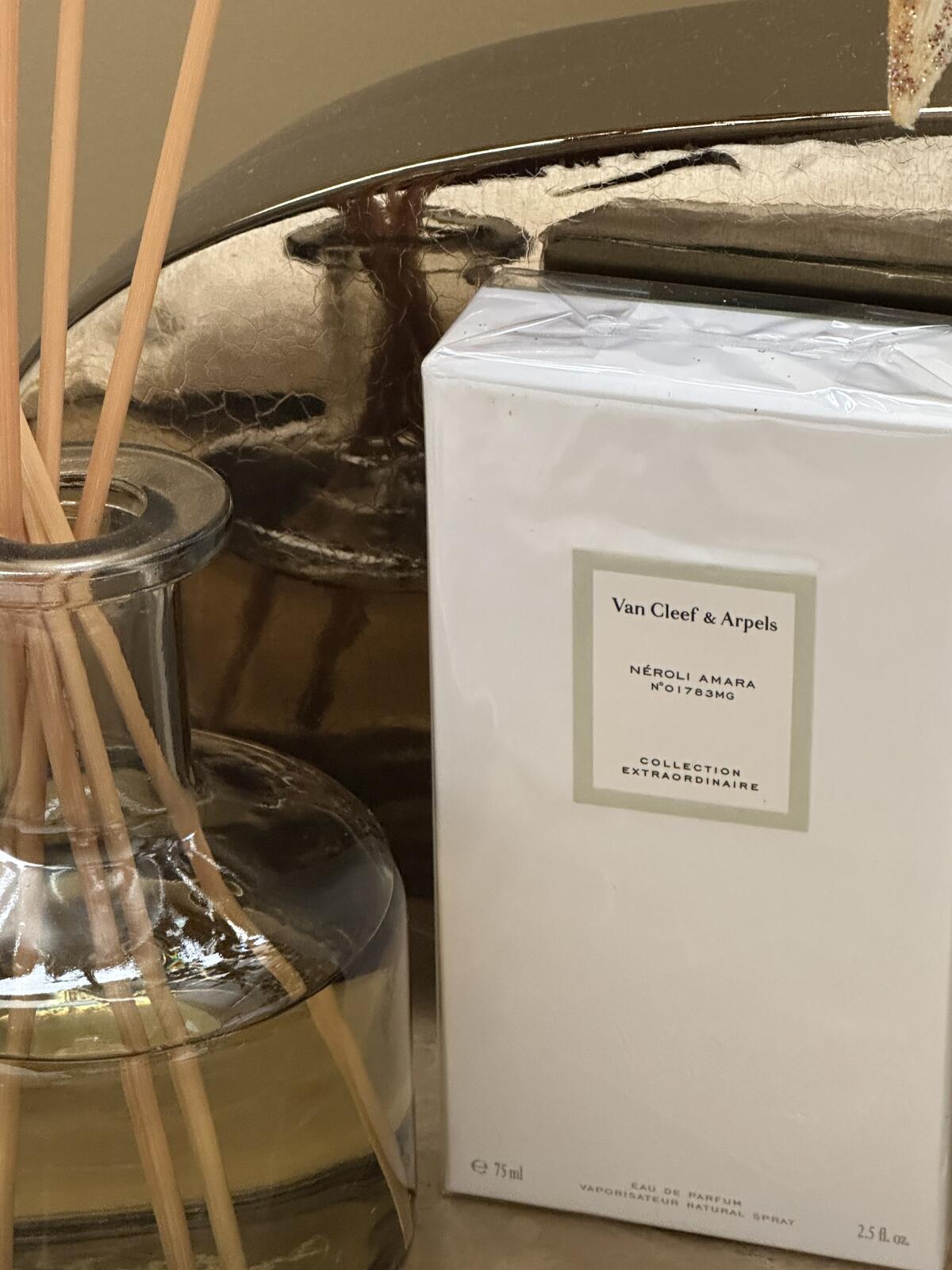تصویر عطر نرولی آمرا ون کلیف اند آرپلز