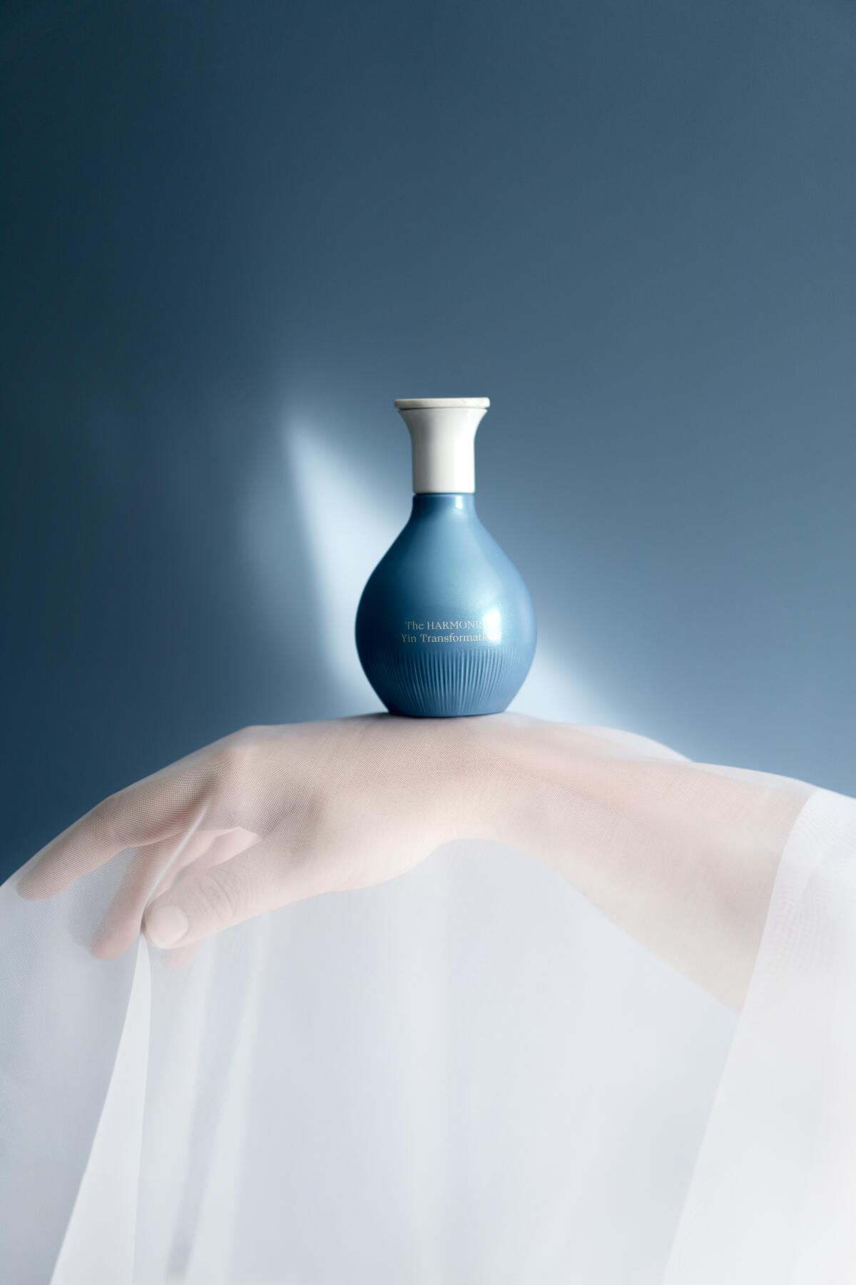 تصویر عطر یین ترنسفورمیشن پرفیوم دِ هارمونیست