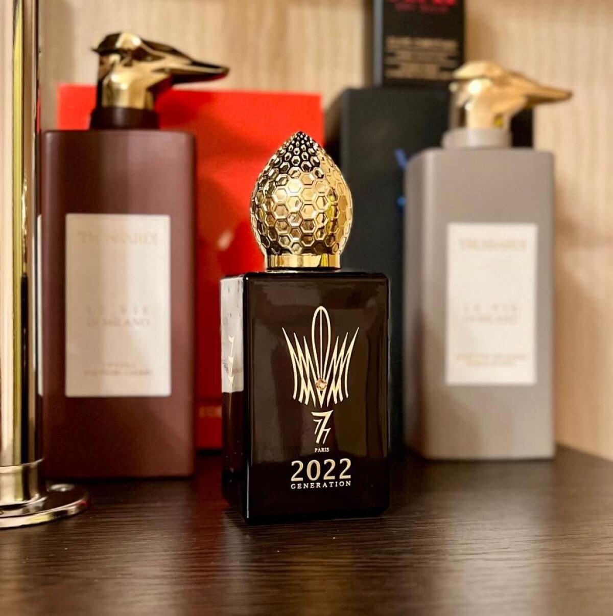 تصویر عطر آی ویکولی ویا فیوری کیاری تروساردی