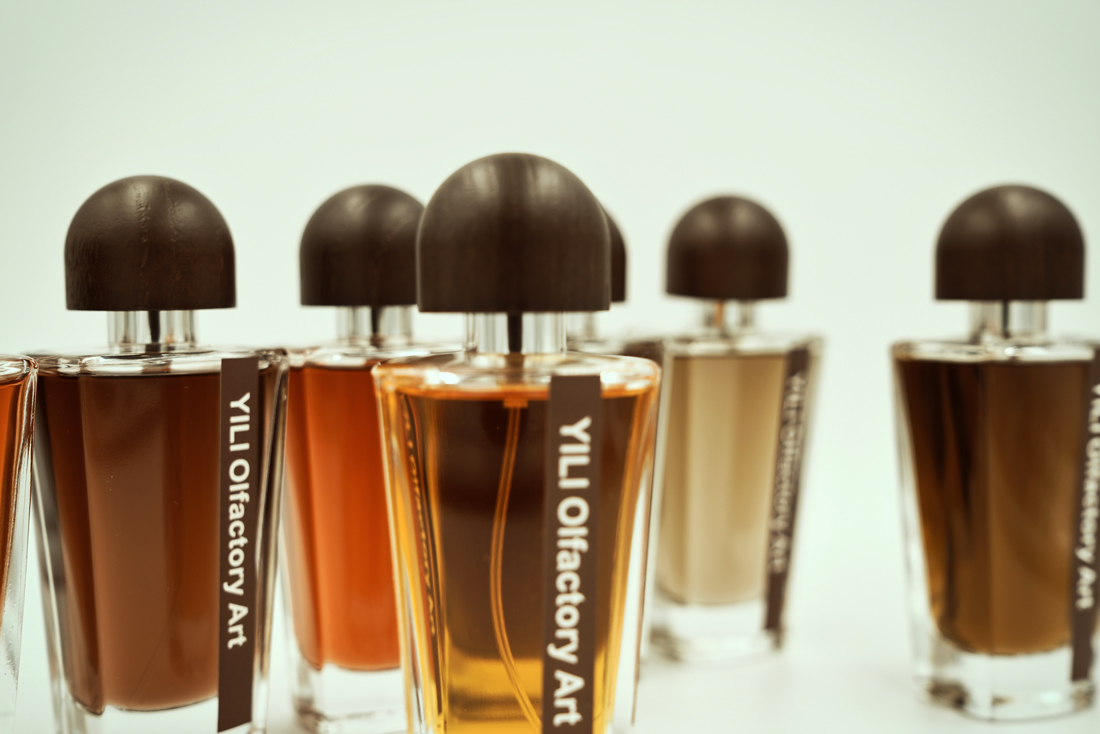 تصویر عطر هاسلر ییلی اولفکتوری آرت