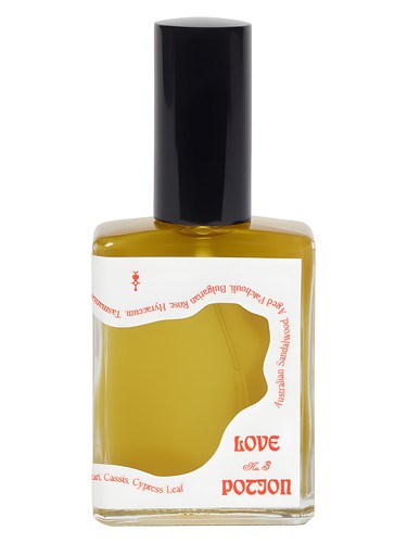 تصویر عطر لاو پوشن نامبر تری تیرمارق