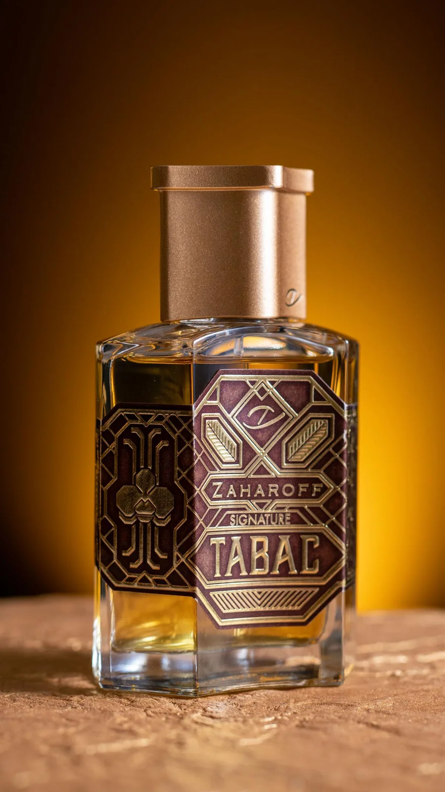 تصویر عطر سیگنیچر تاباک زاهاروف
