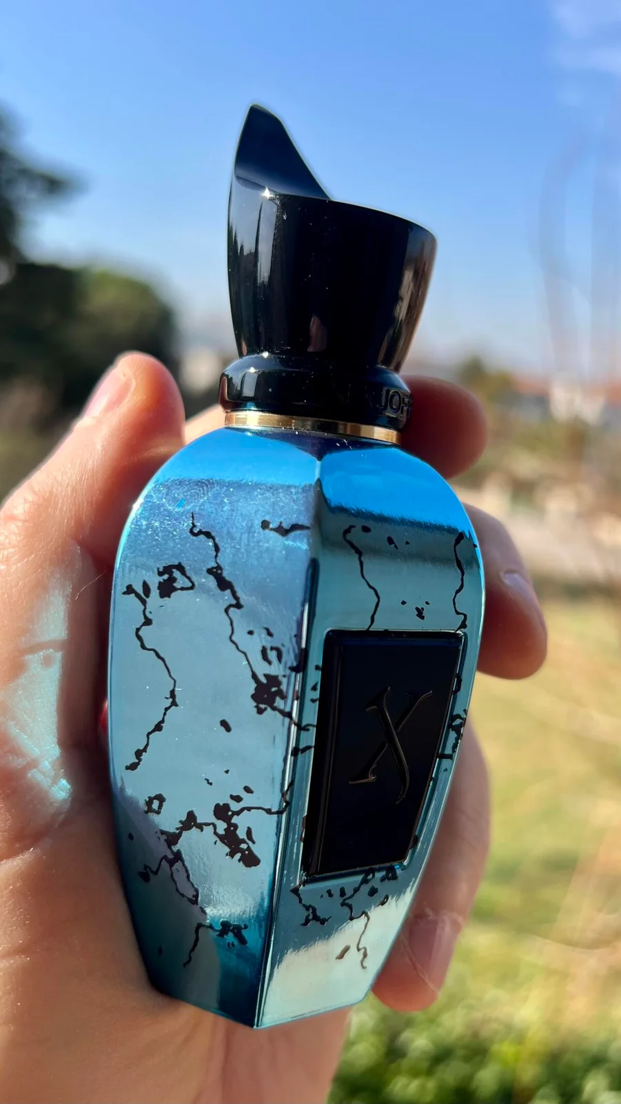 تصویر عطر گروو ایکسکیپ زرجوف