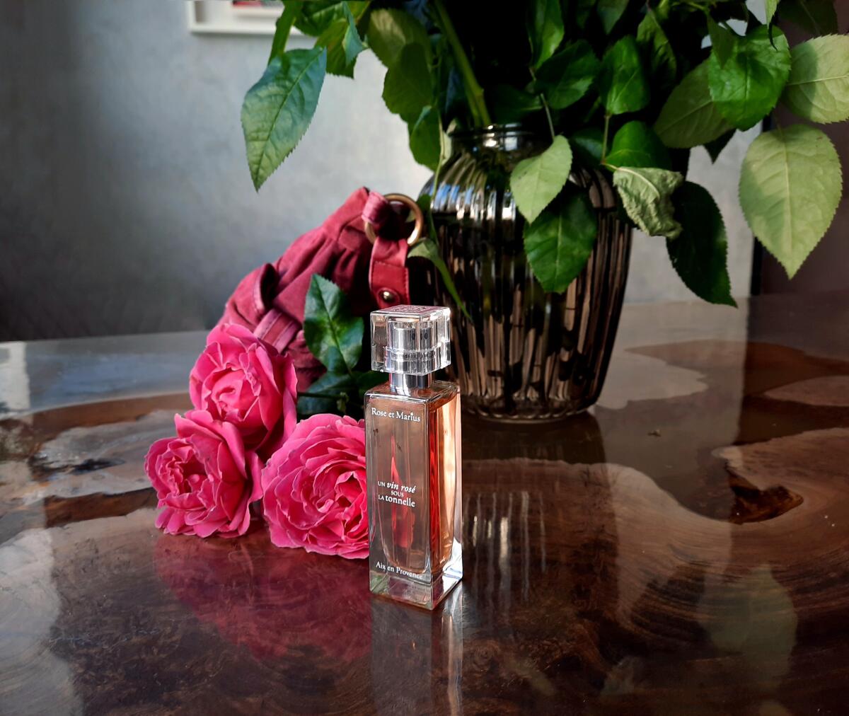 تصویر عطر آندُجُنه سُو لا تونِل رز اِ ماریِس