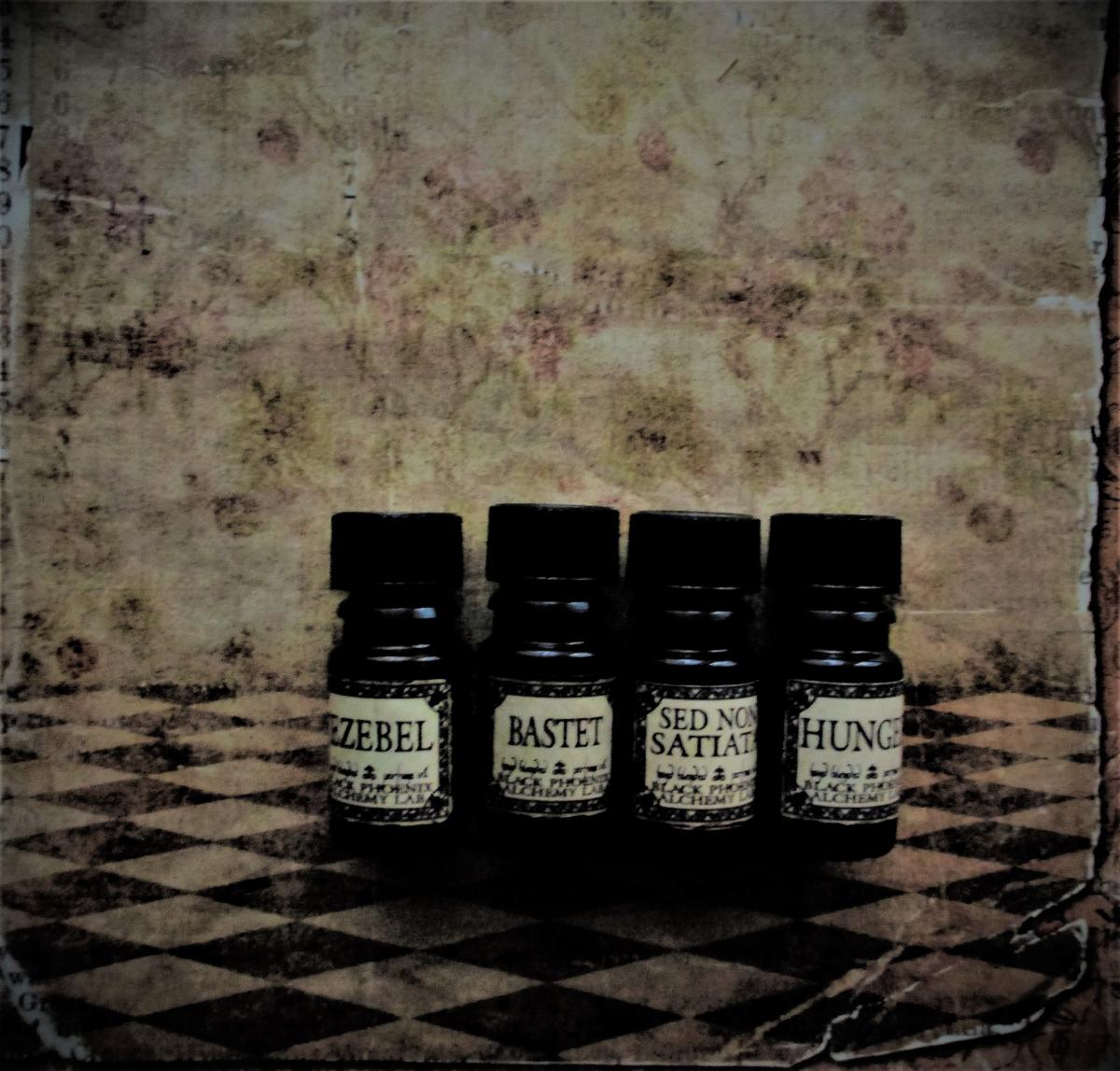 تصویر عطر هانگر بلک فینیکس آلکمی لب