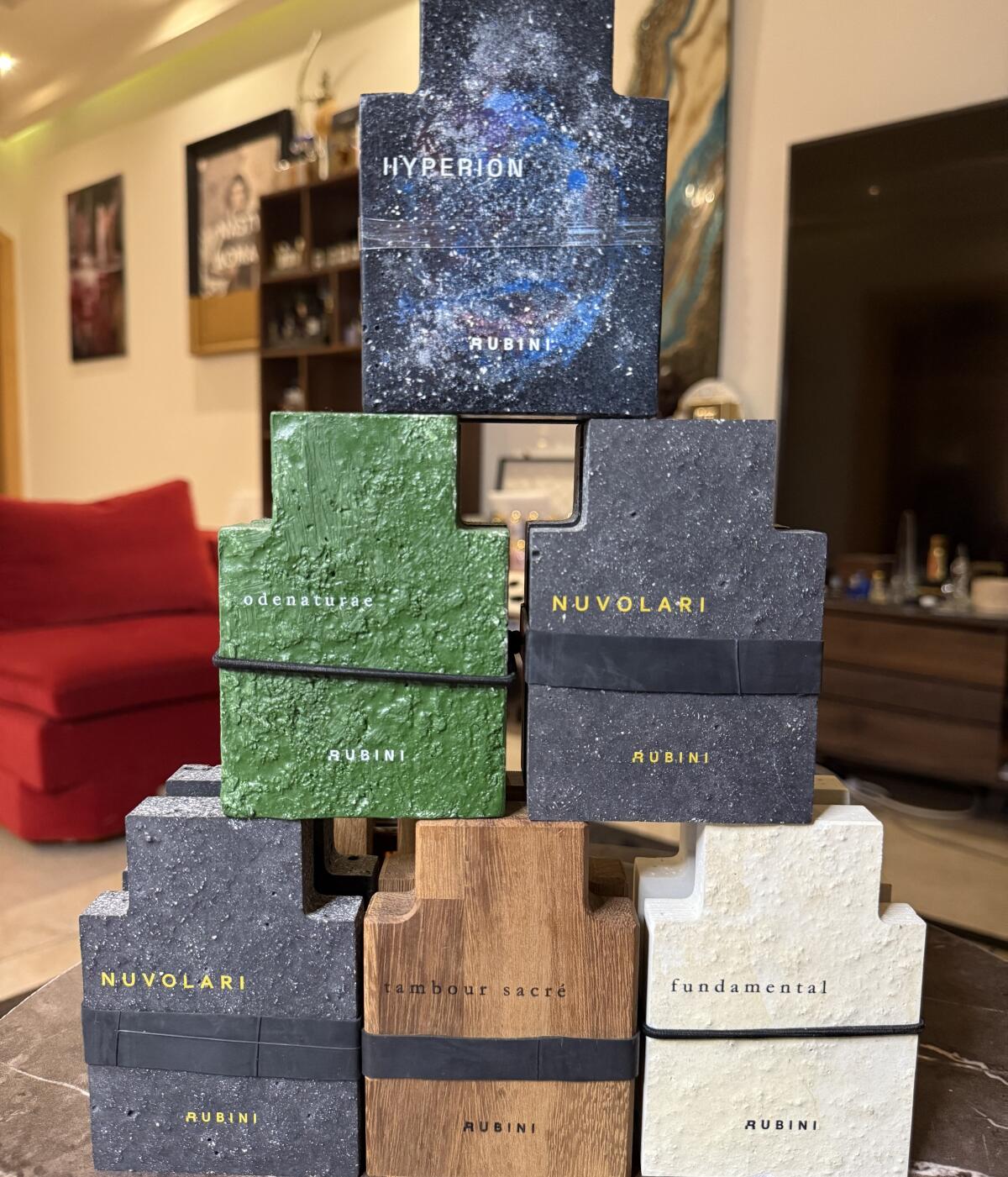 تصویر عطر تانبور ساکر روبینی