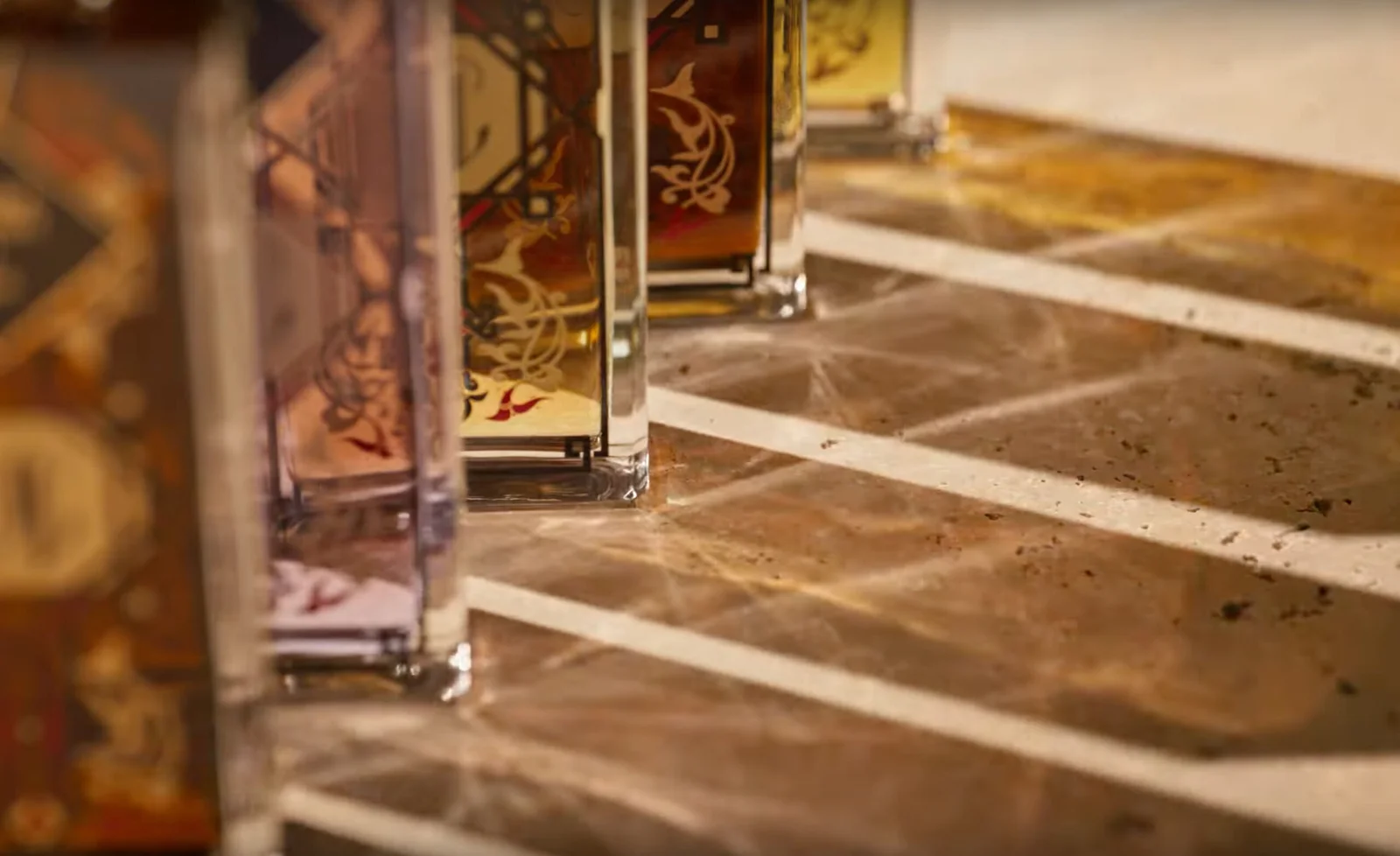 تصویر عطر زرافه سرژ لوتانس