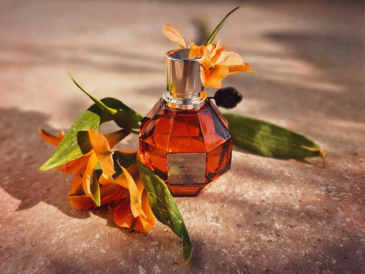 تصویر عطر فلاور بامب تایگر لیلی ویکتور اند رولف