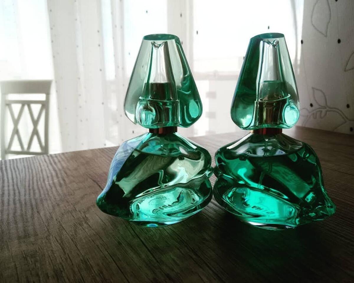 تصویر عطر لاگونا ماراویلا سالوادور دالی