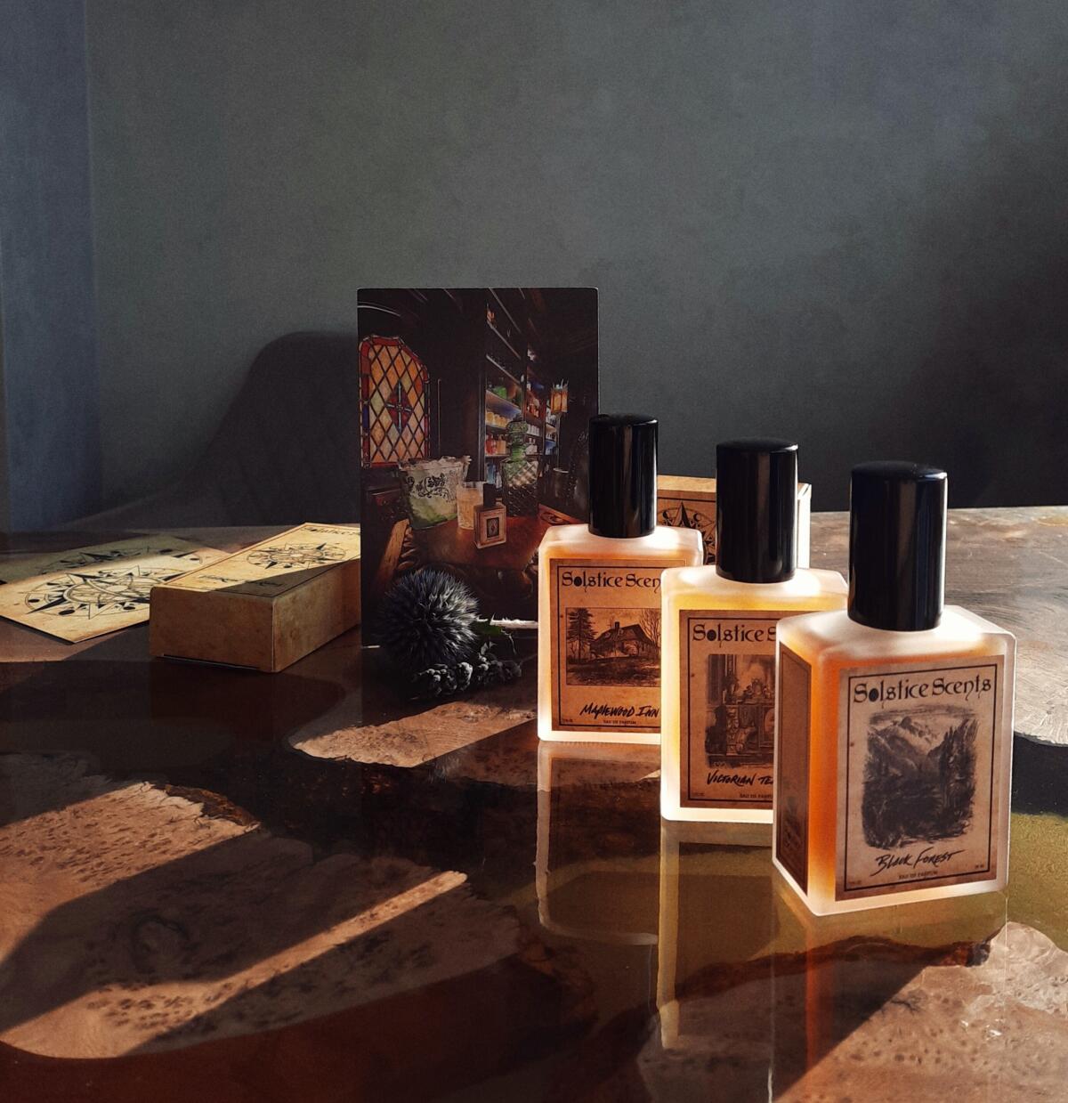 تصویر عطر ویکتوریان تی روم سالستیس سنتس