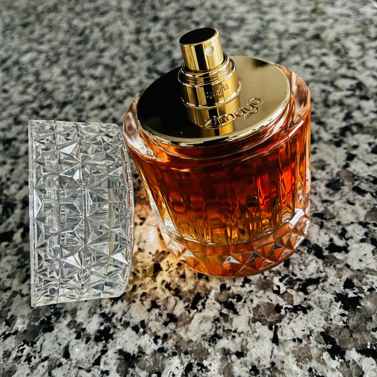 تصویر عطر شاراف بلند زیمایا