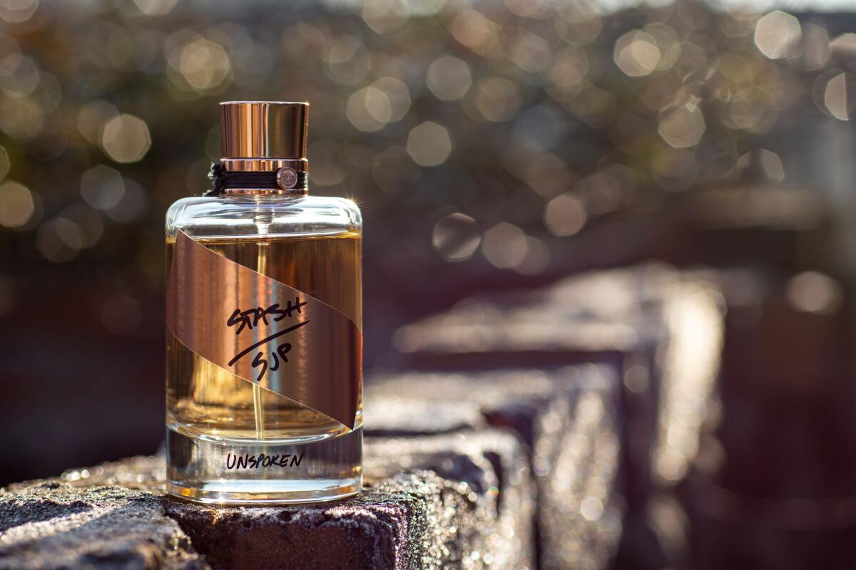 تصویر عطر اِستَش اِس‌جی‌پی آن‌اسپُکِن سارا جسیکا پارکر