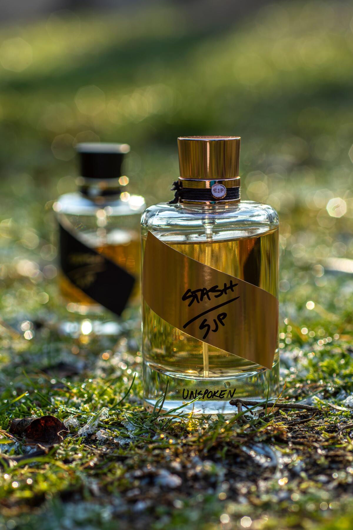 تصویر عطر اِستَش اِس‌جی‌پی آن‌اسپُکِن سارا جسیکا پارکر