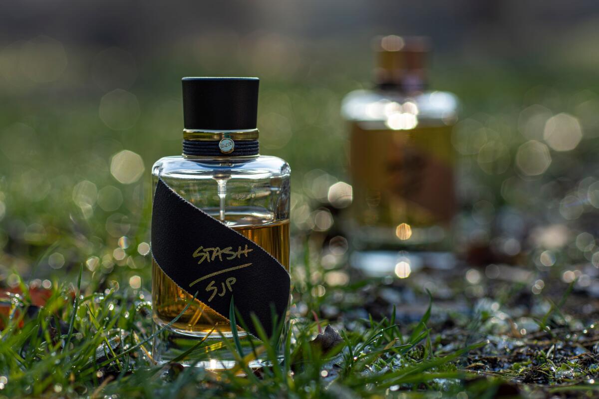 تصویر عطر اِستَش اِس‌جی‌پی آن‌اسپُکِن سارا جسیکا پارکر