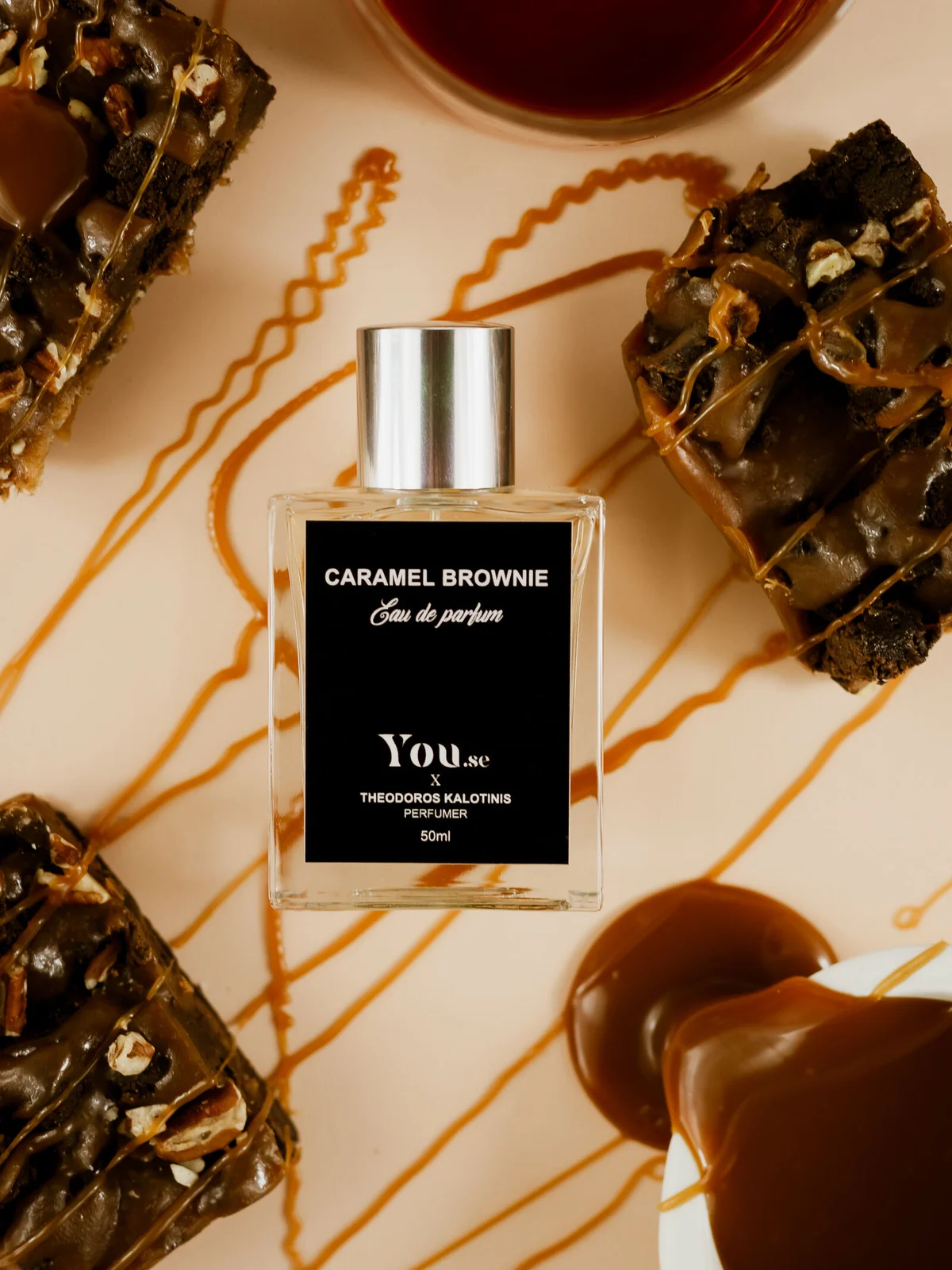 تصویر عطر کارامل براونی تئودوروس کالوتینیس