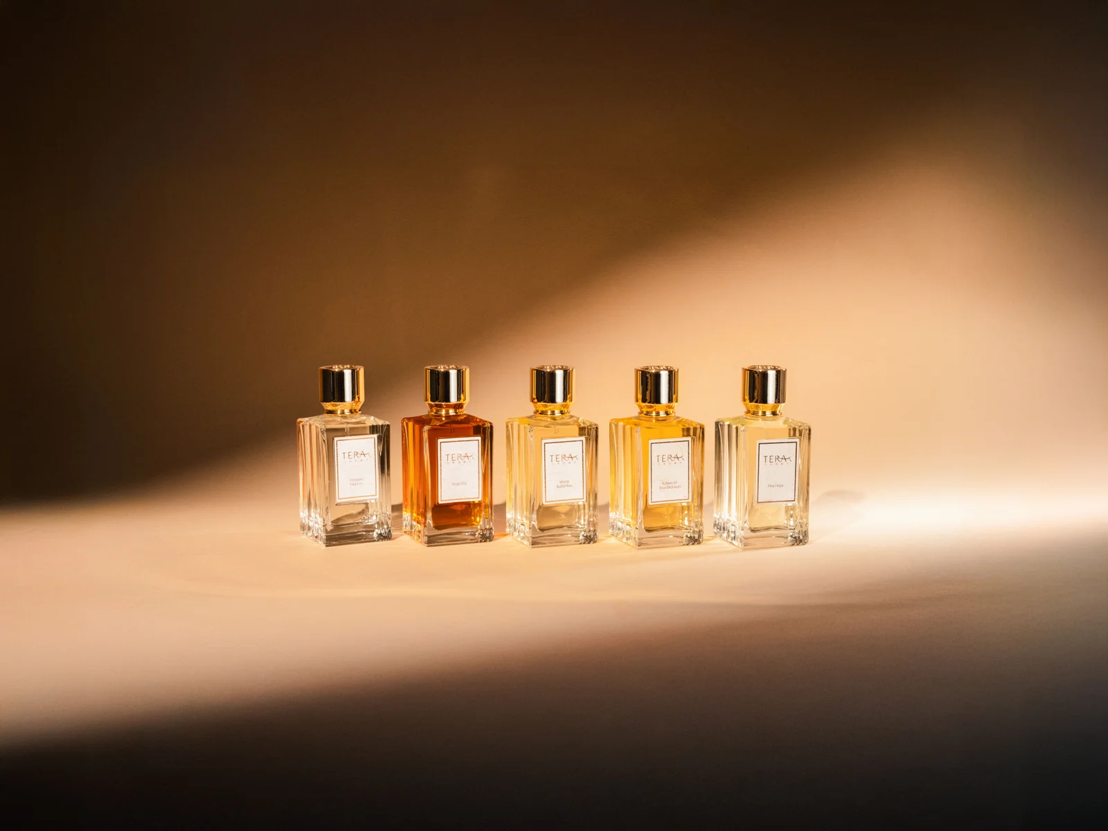 تصویر عطر وردنت دژا وو ترا تی