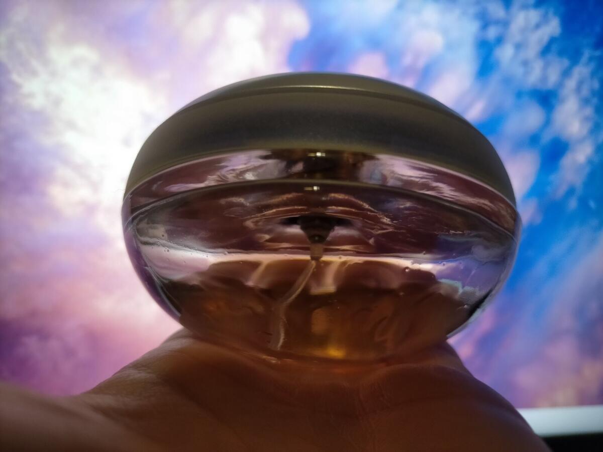تصویر عطر اولتراویولت رابان