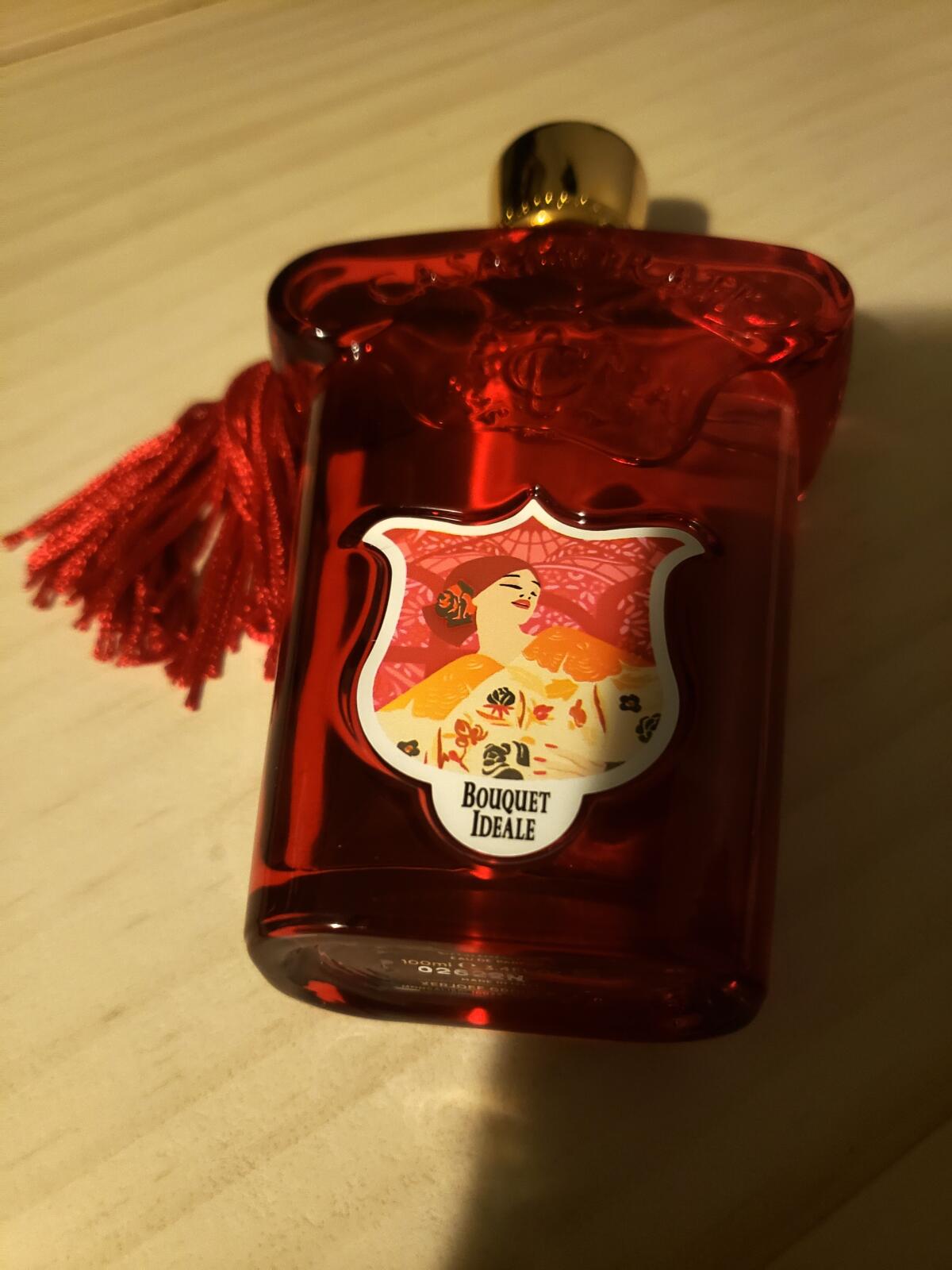 تصویر عطر بوکت ایدئال زرجوف