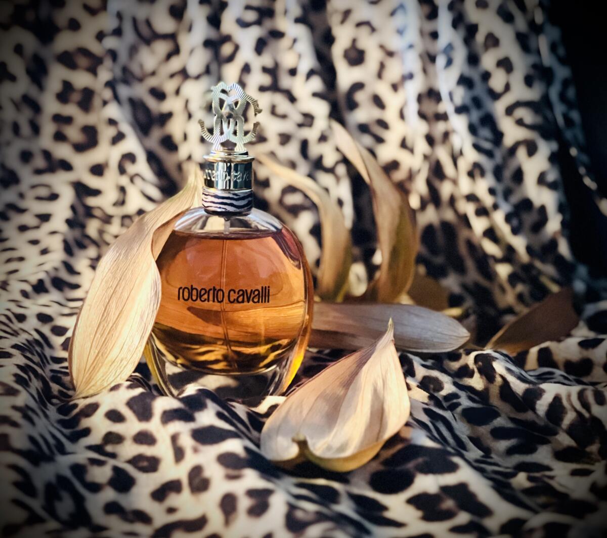 تصویر عطر روبرتو کاوالی ادو پرفیوم