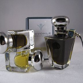تصویر عطر ویولتس اند رینواتر سویووهل