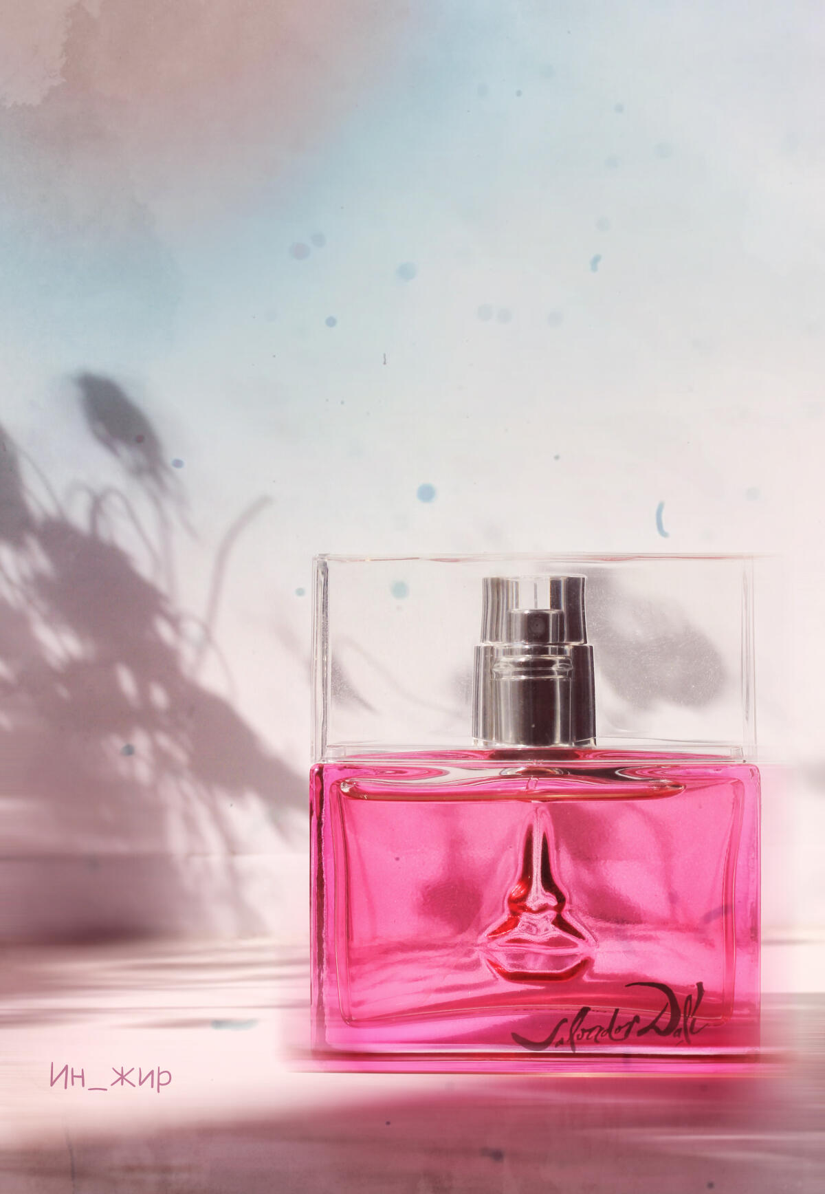 تصویر عطر سان اند رزز سالوادور دالی