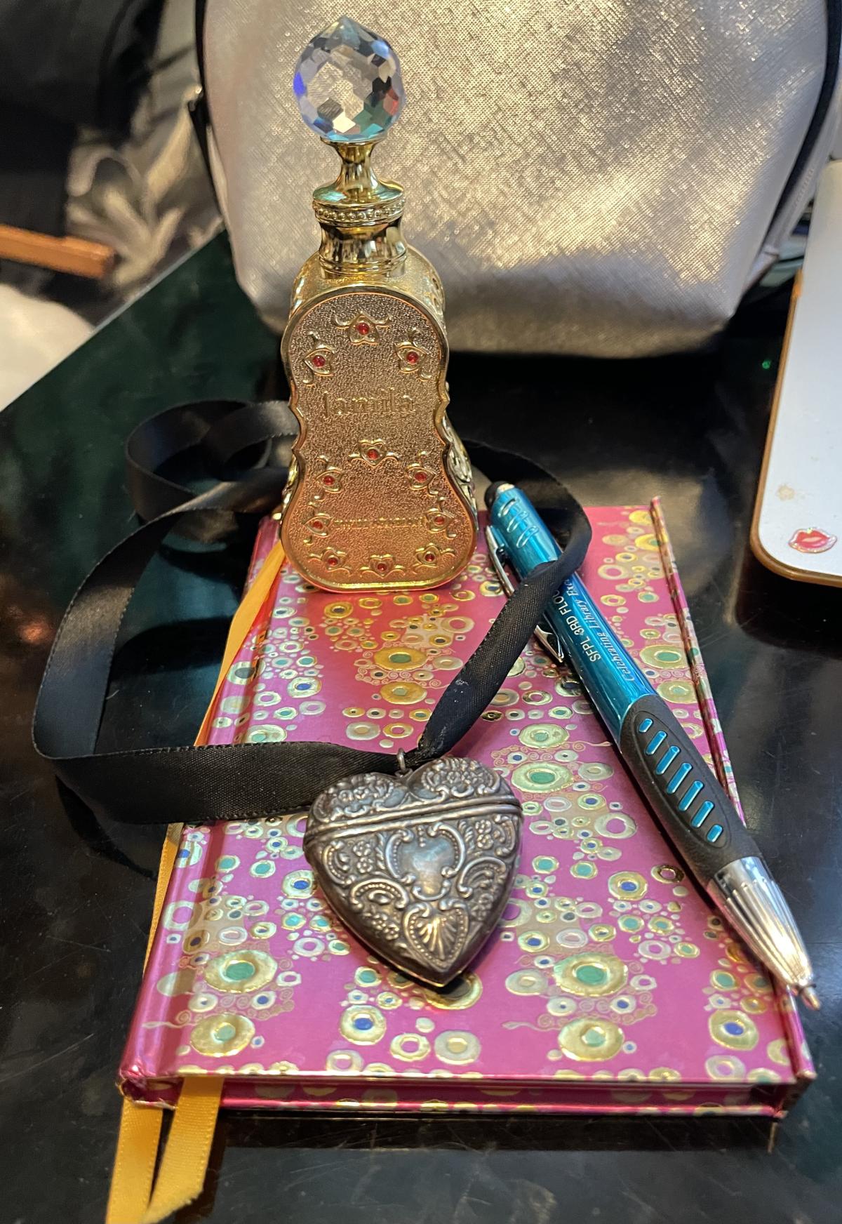 تصویر عطر جميله سوئیس عربین