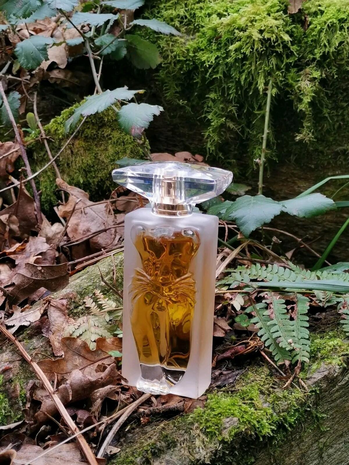تصویر عطر لا بل ات لوسلو سالوادور دالی