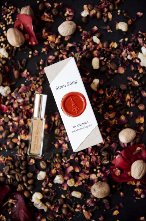 تصویر عطر سایرن سانگ سفوماتو