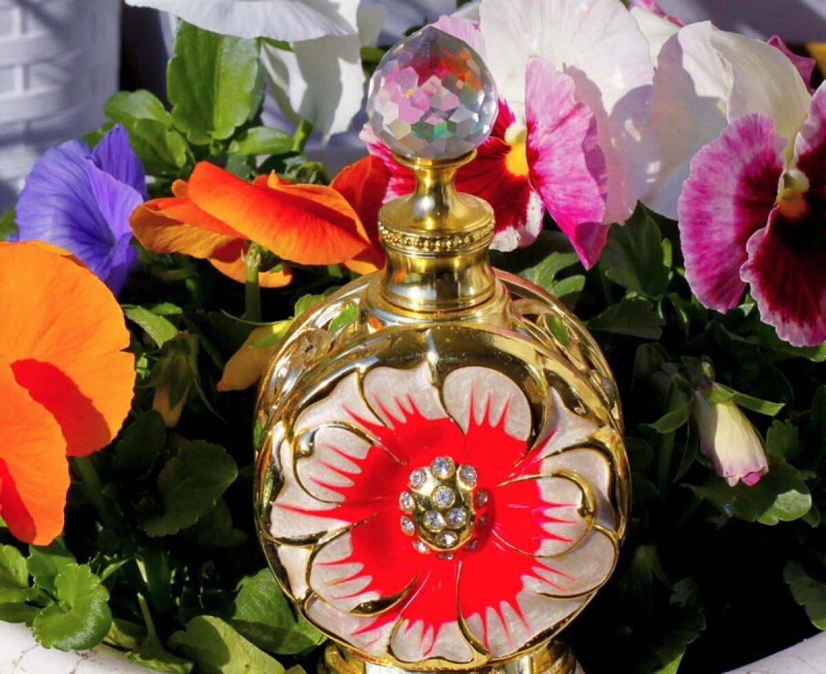 تصویر عطر لیالی روژ سوئیس عربین