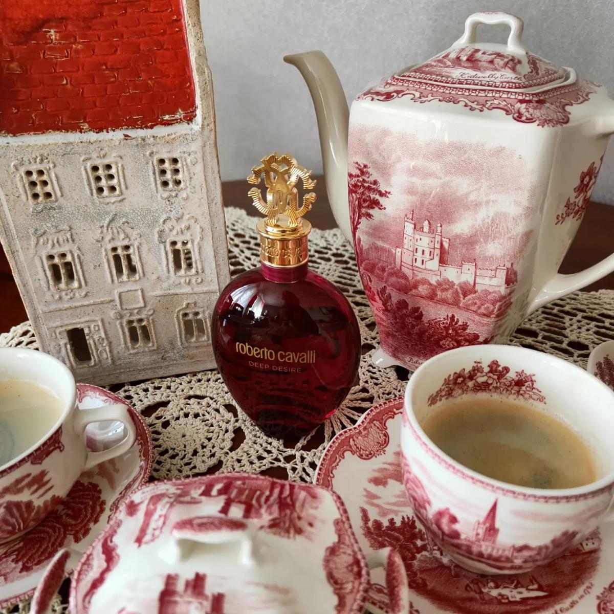 تصویر عطر روبرتو کاوالی دیپ دیزایر