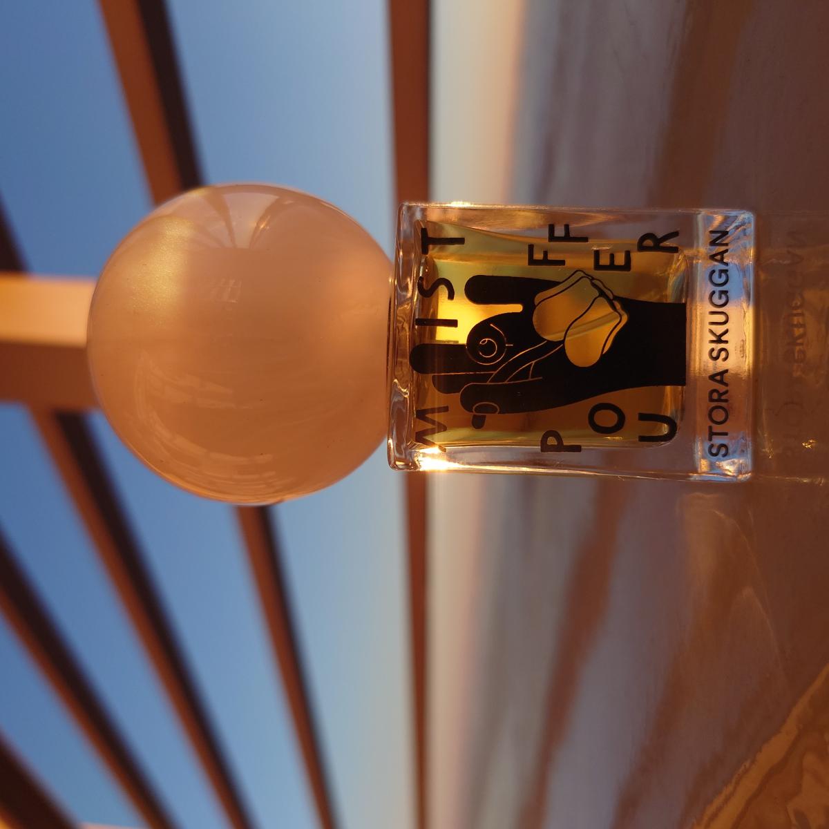 تصویر عطر میست‌پوفِر ستورا سکوگان