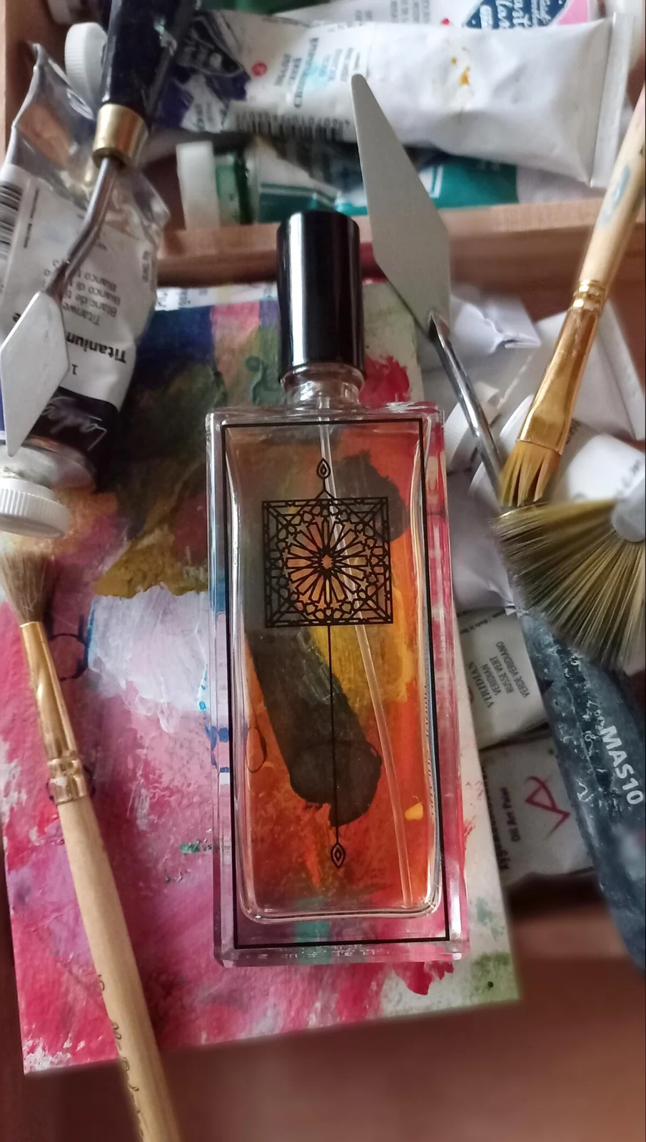 تصویر عطر زلیج لیمیتد ادیشن: عنبر سلطان سرژ لوتانس