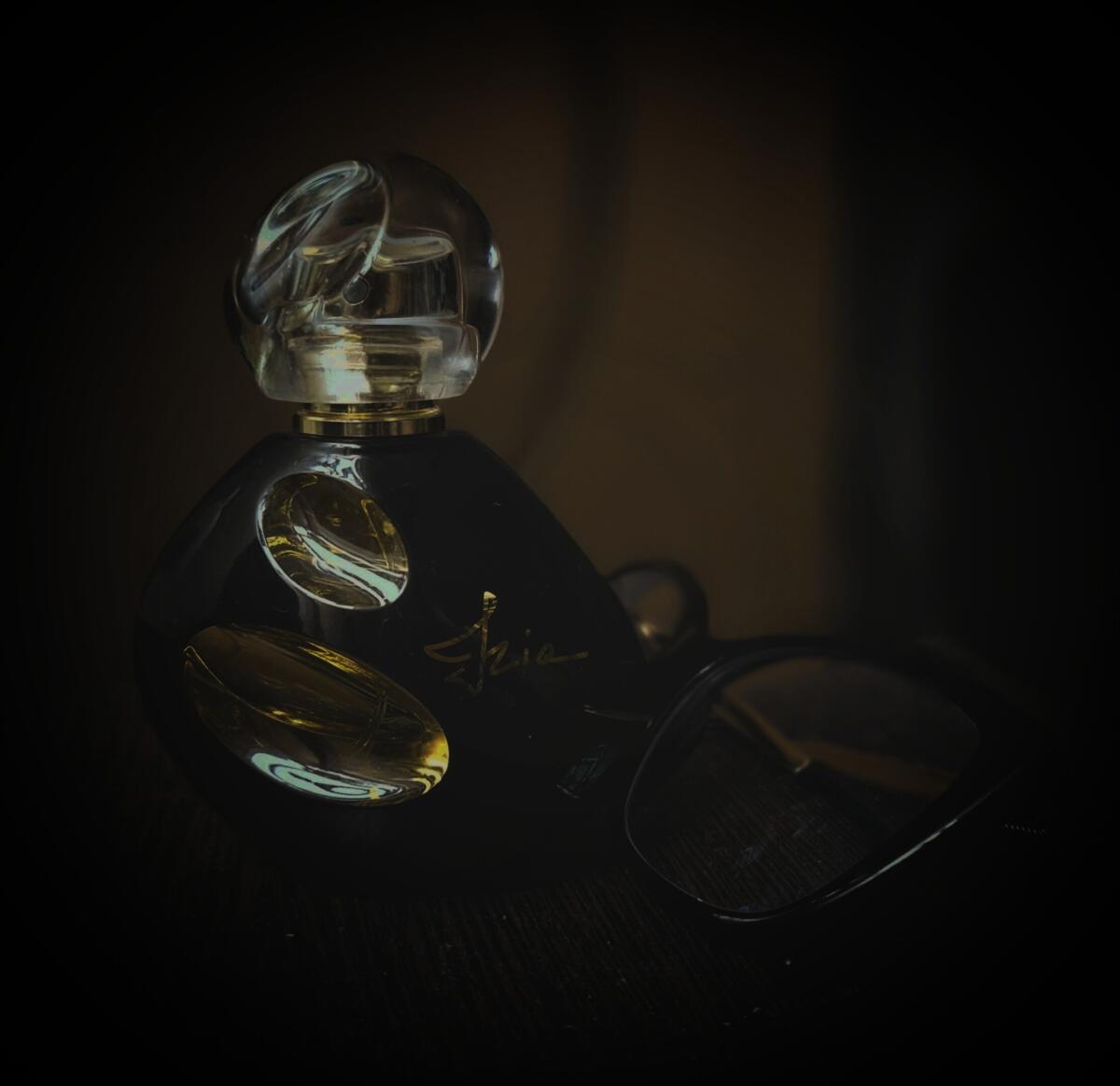 تصویر عطر ایزیا لا نویی سیزلی