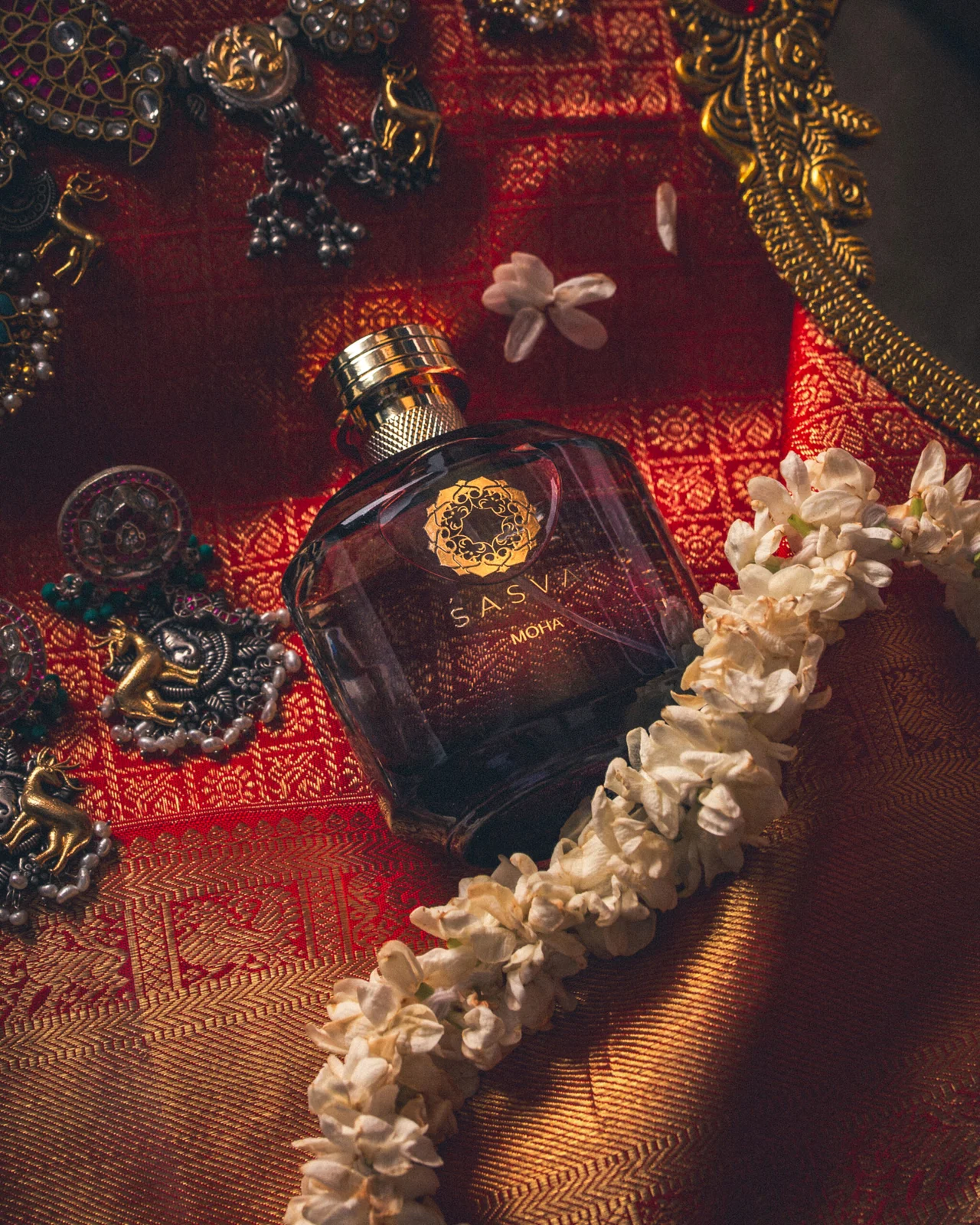تصویر عطر موها ساسوا