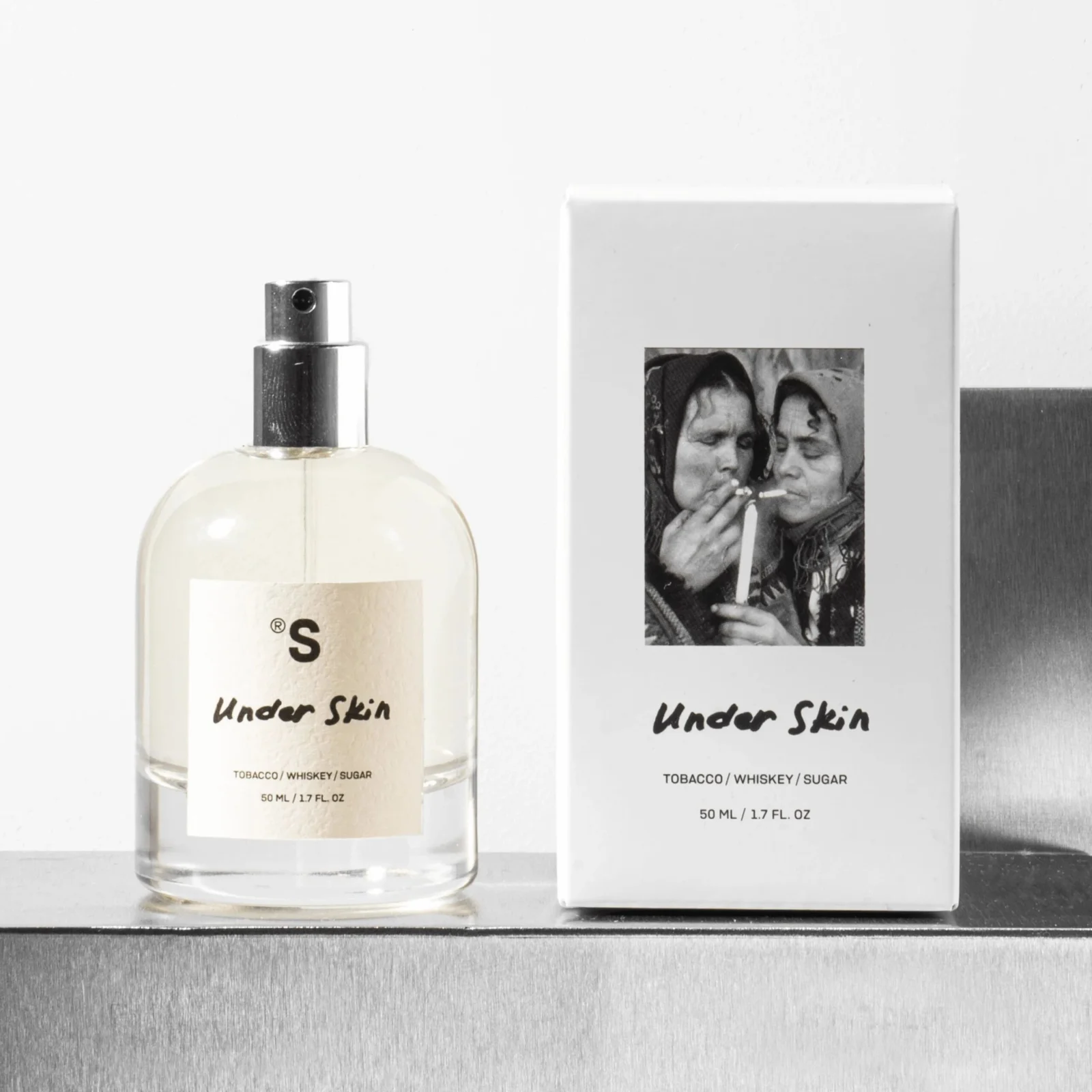 تصویر عطر آندرسکین سیسترز آروما