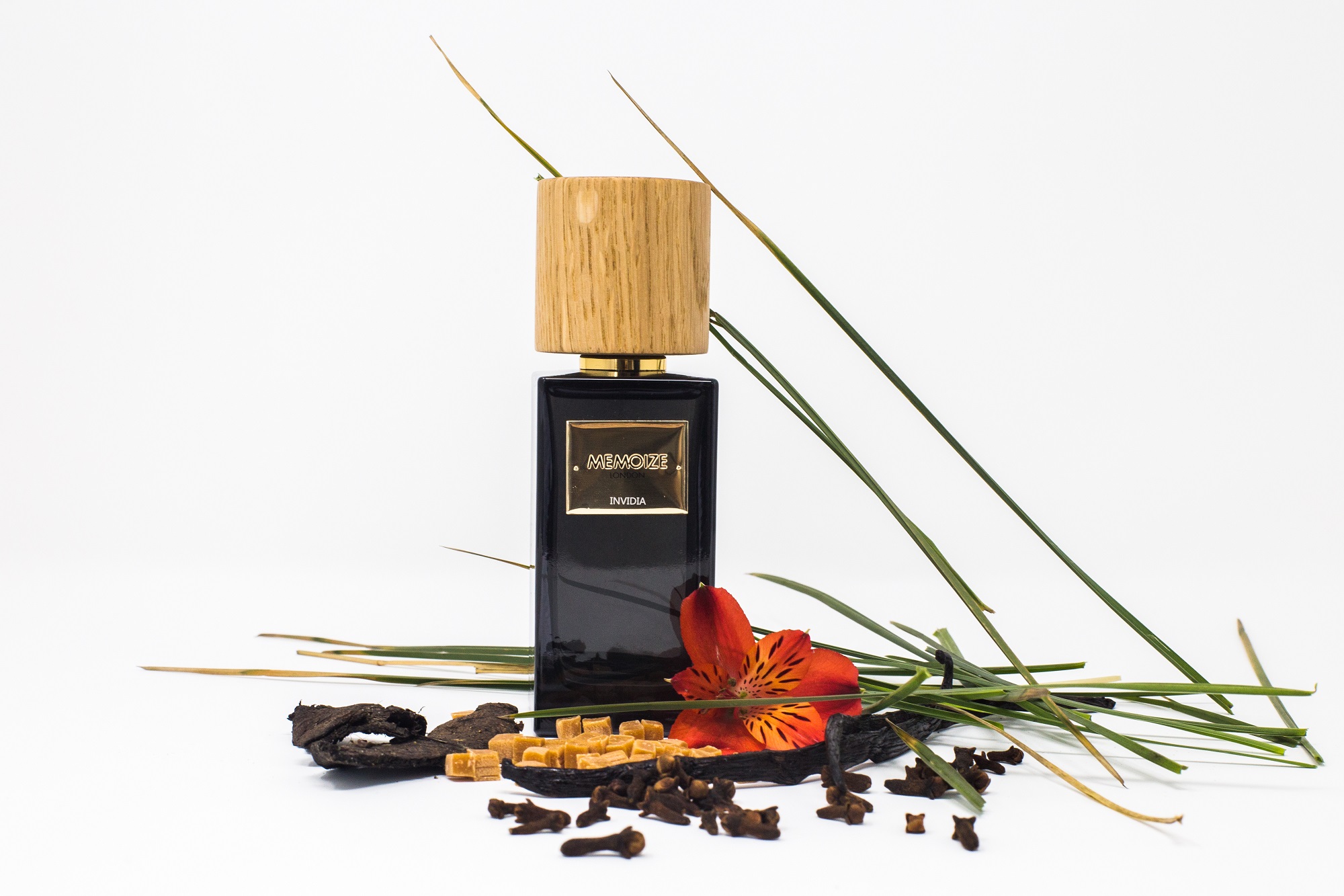 تصویر عطر اینویدیا ممویز لندن