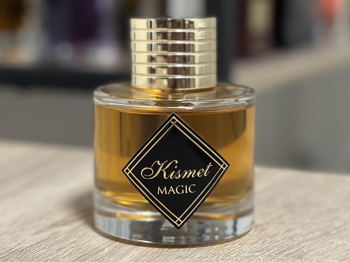 تصویر عطر کیسمت مجیک میسون الحمبرا
