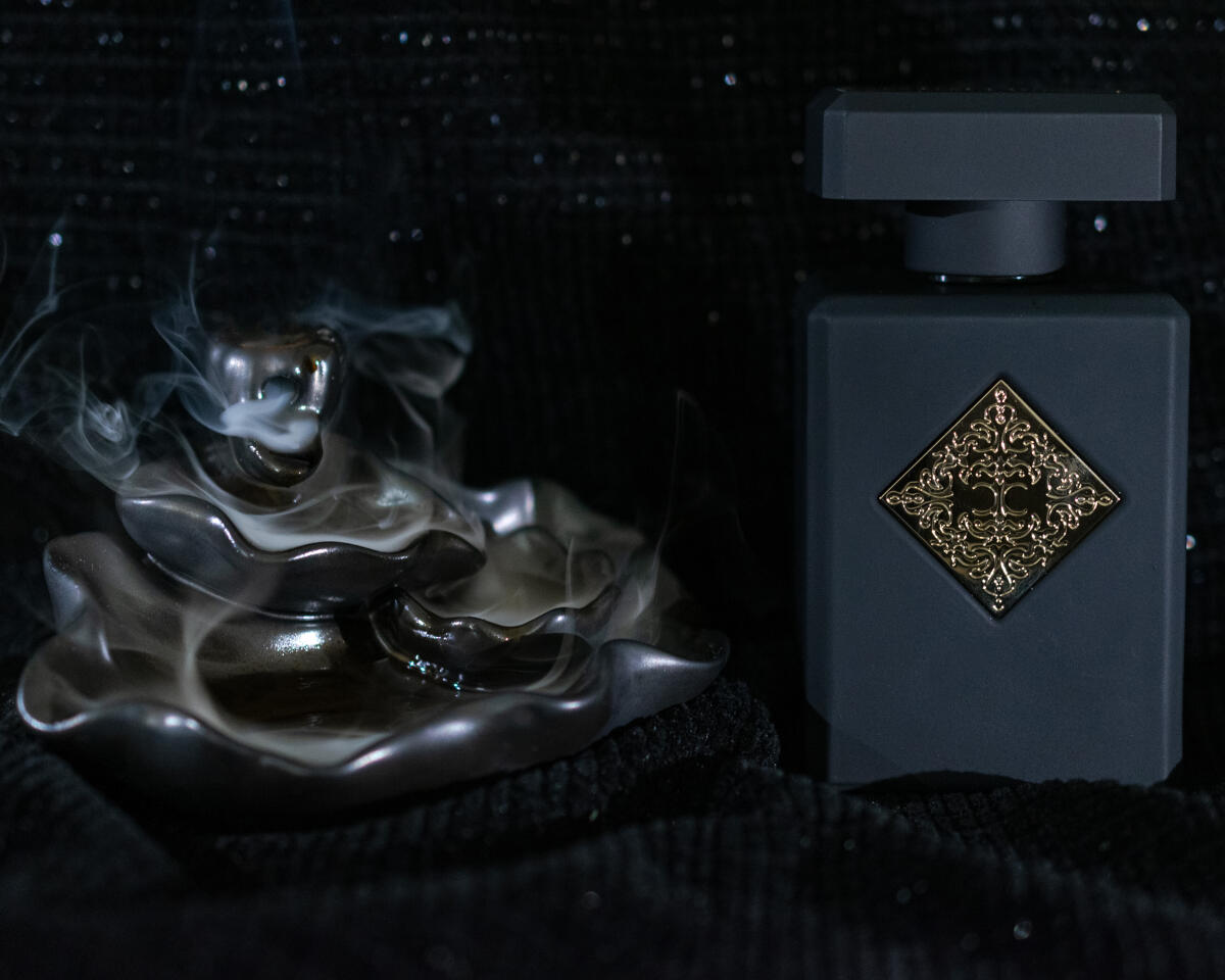تصویر عطر مگنتیک بلند ایت اینیشیو پرفیومز پریوه