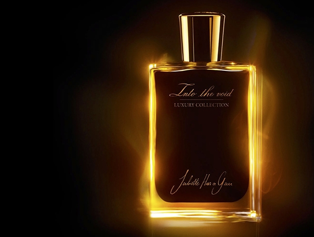 تصویر عطر اینتو د وید ژولیت هز ا گان