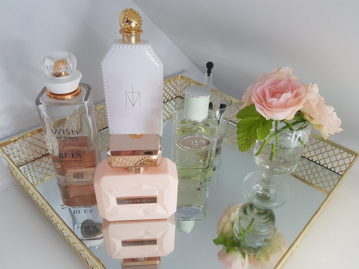 تصویر عطر وان جنیفر لوپز