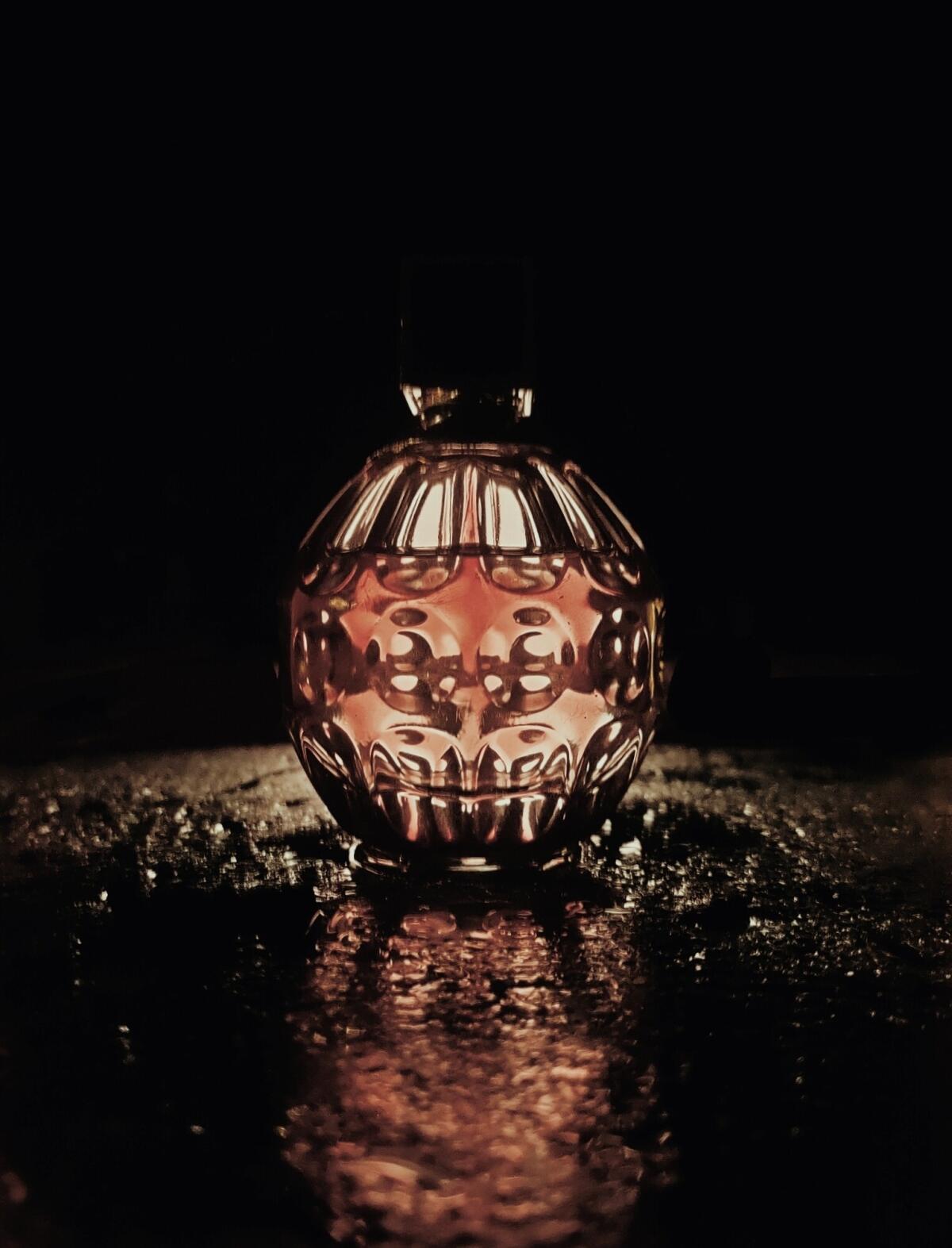 تصویر عطر جیمی چو