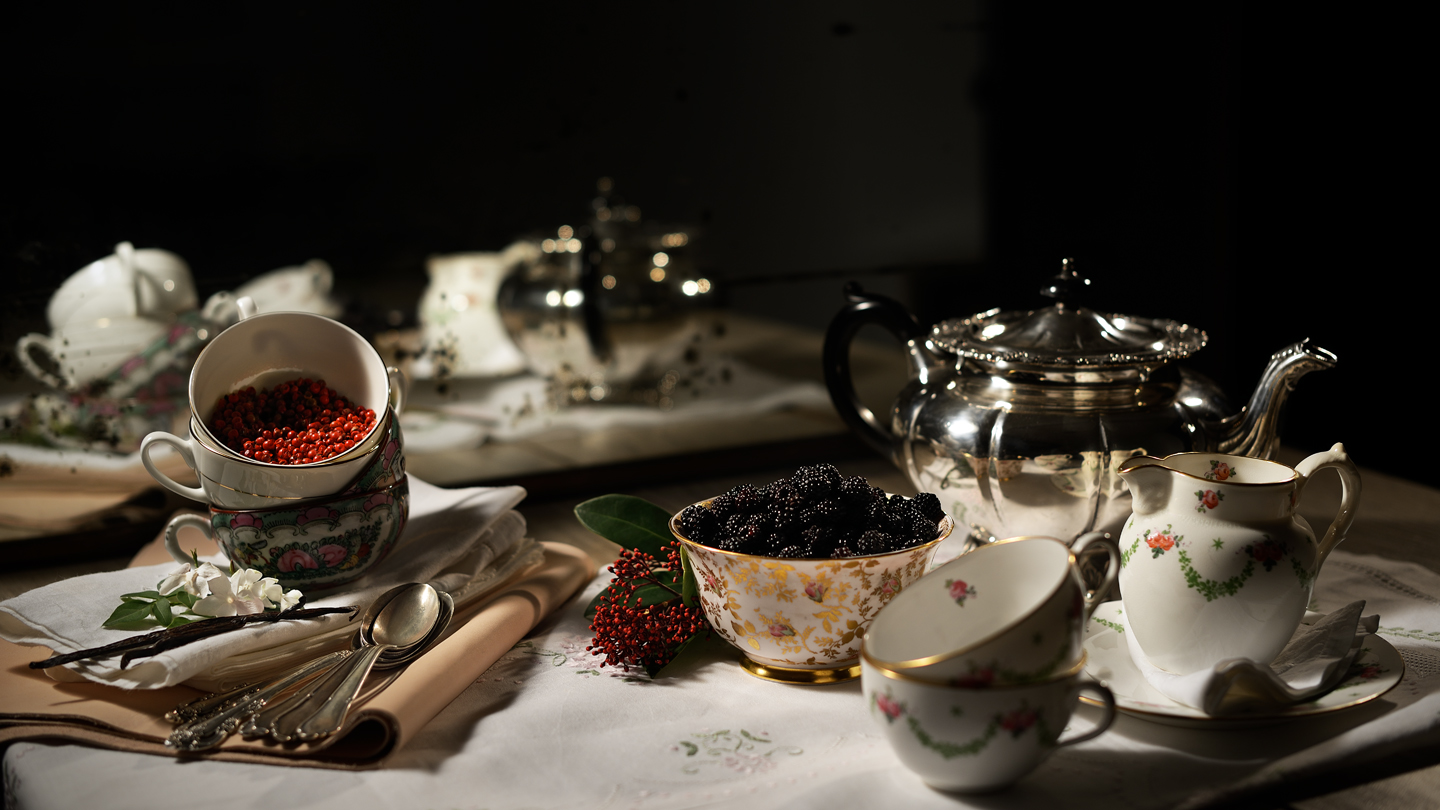 تصویر عطر اورا لووه مگنتیکا لوئوه