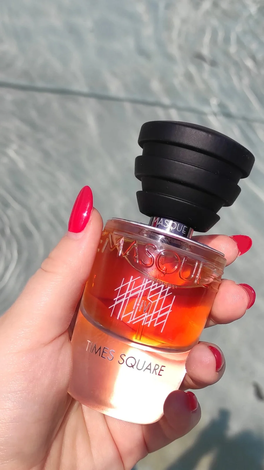 تصویر عطر تایمز اسکوئر ماسک میلانو