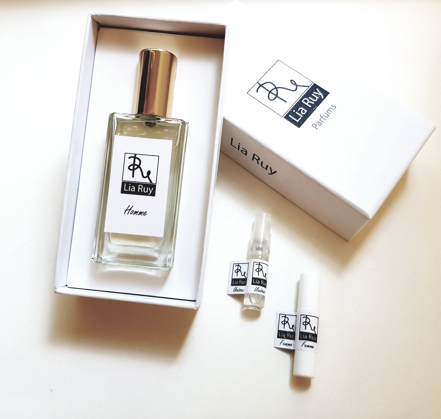 تصویر عطر اُم لیا روی