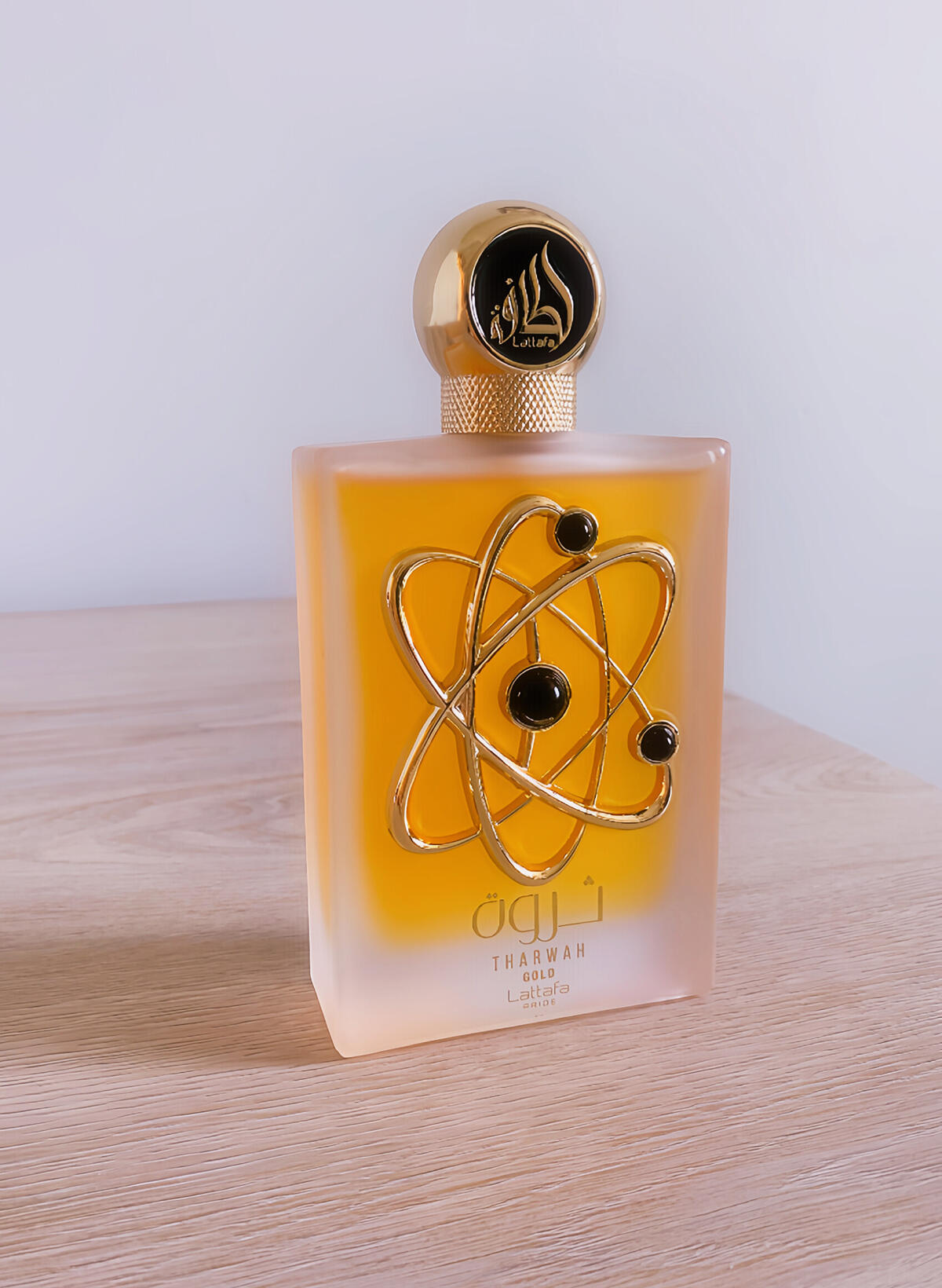تصویر عطر ثروه گلد عطرهای لطافه