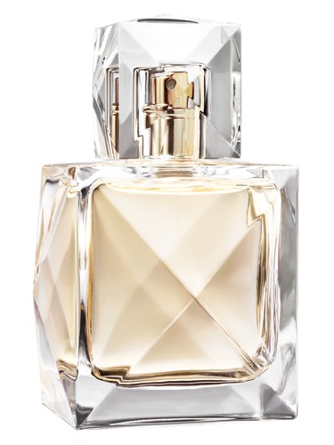 تصویر عطر اِکس اُ کِلو کلویی کارداشیان