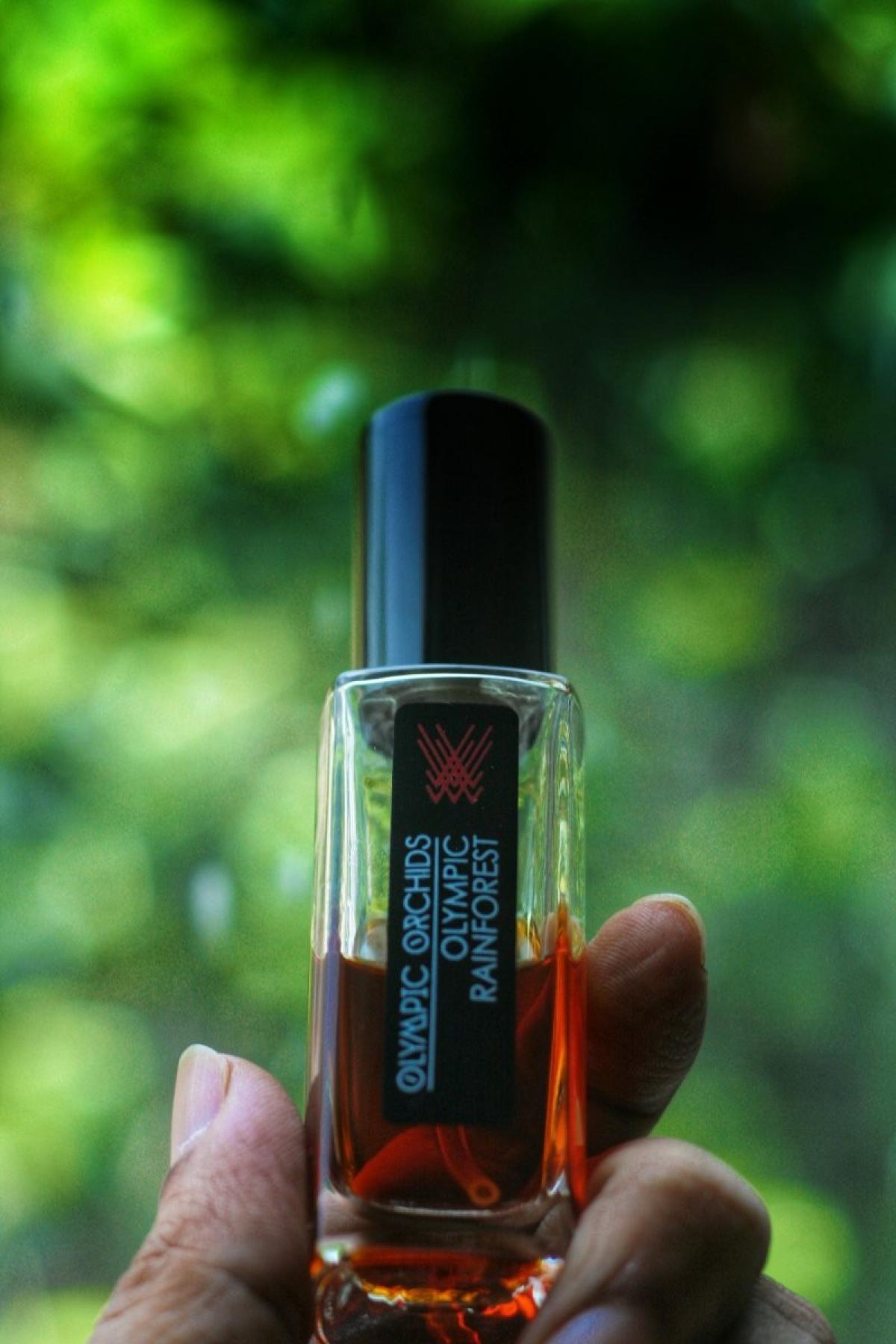 تصویر عطر اولمپیک رینفورست اولیمپیک اورکِدز آرتیزان پرفیومز