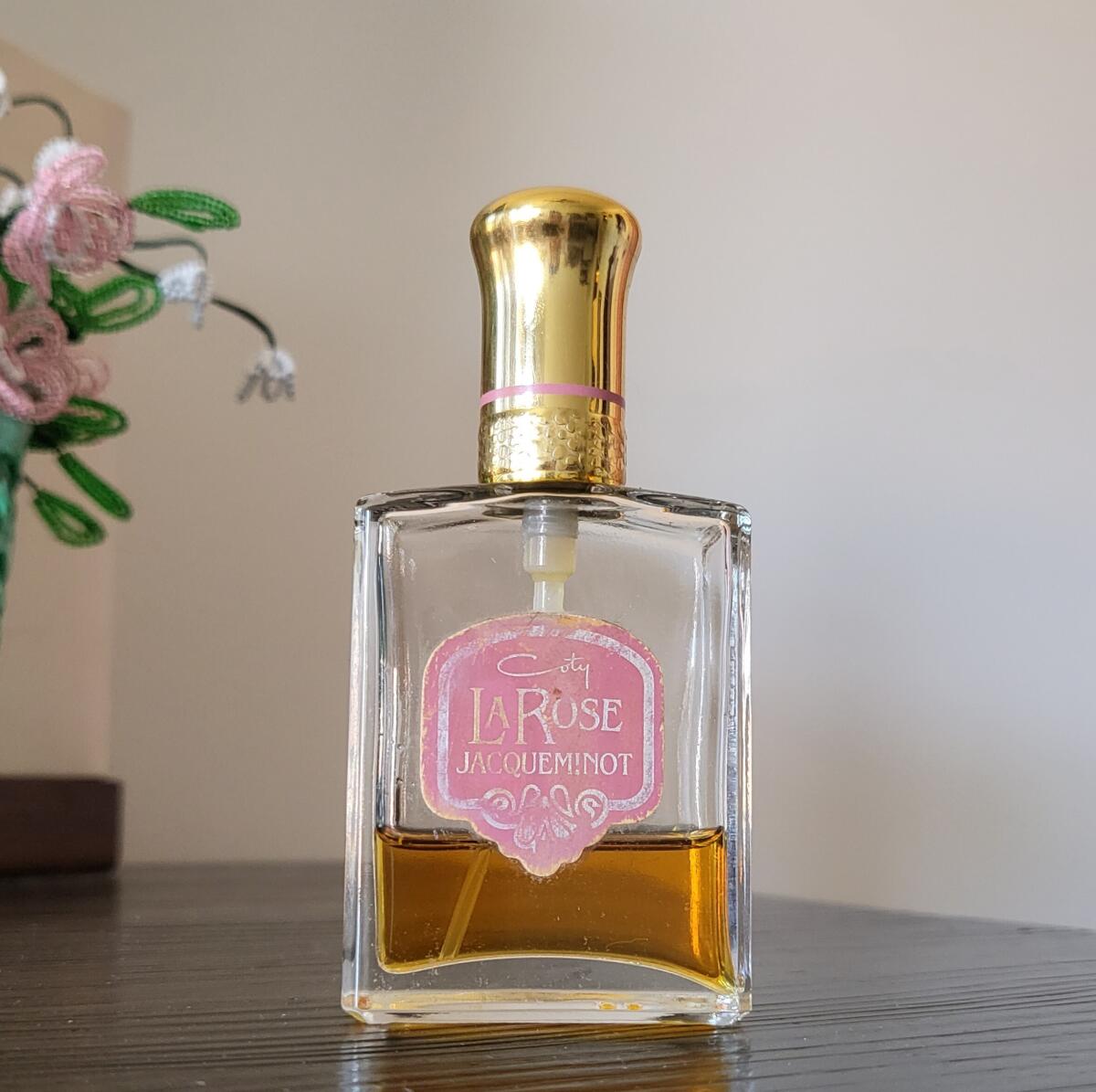 تصویر عطر لا رز ژاکمنو کوتی